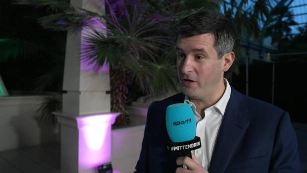 Darts-Stars stellen Legenden nach