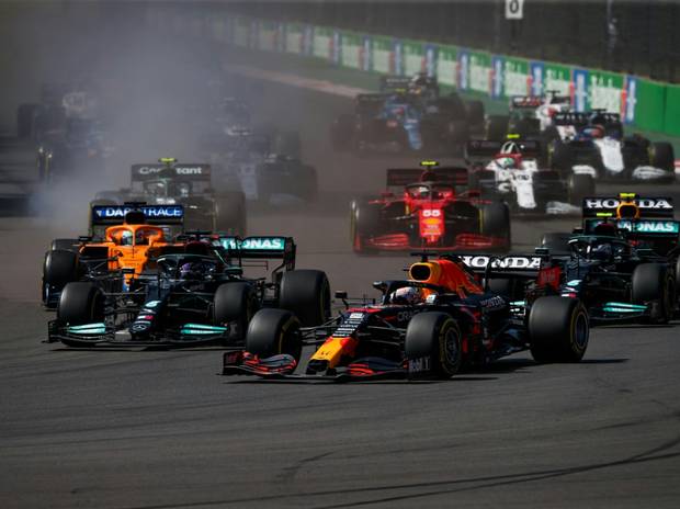 Vettel motzt über Fahrerkollegen