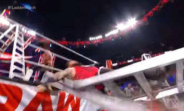 Ein WWE-Topstar lässt tief blicken