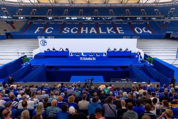So lief die Mitgliederversammlung auf Schalke