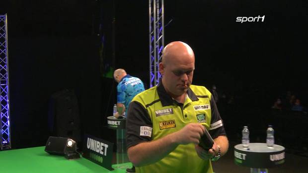 Van Gerwen nach Klatsche raus