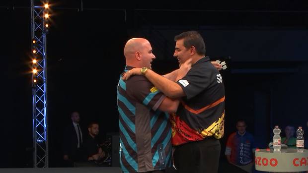 Darts European Championship 2021: Rob Cross - José de Sousa (10:5)