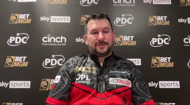 Völliger Irrsinn um Darts-Profi