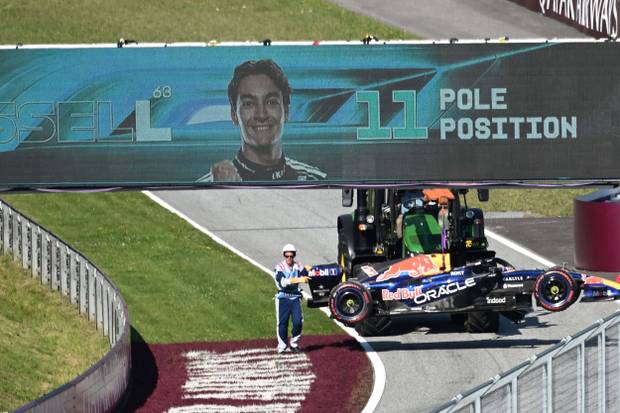 Crash! Bitteres Qualifying für Verstappen