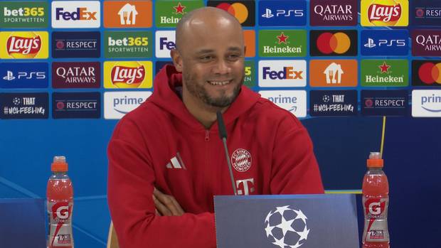 Bayern-Fans lachen über Schiri