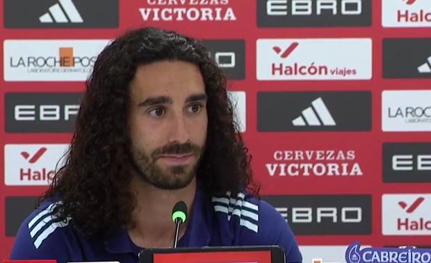 Deutsche Fans pfeifen Cucurella aus