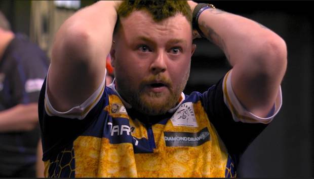 Rock gelingt 9-Darter beim Heimspiel