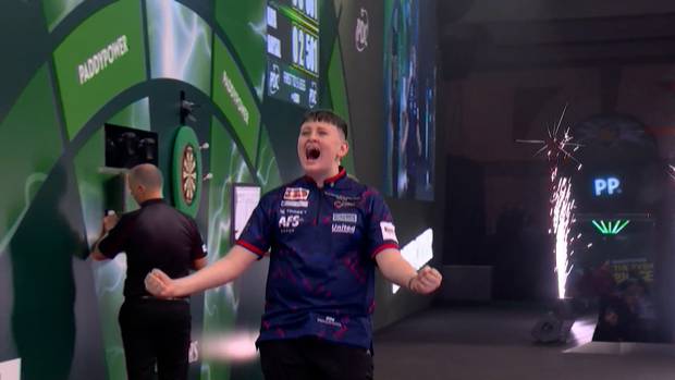 Darts-Wunderkind schreibt Geschichte
