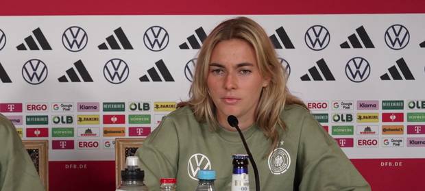 DFB-Frauen beeindrucken!