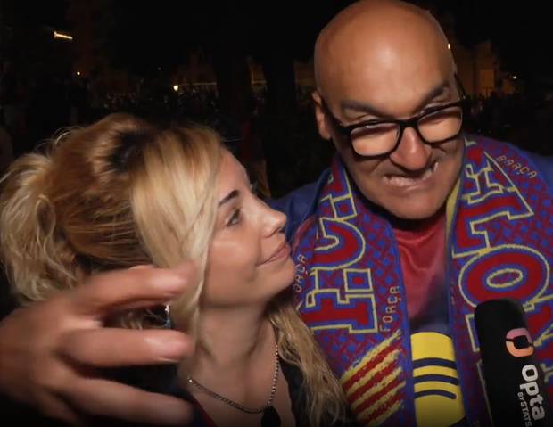 Auf Fahrrädern! Barca-Stars bei Meister-Party mittendrin