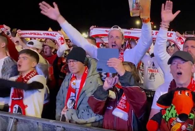 Finale verloren - doch Freiburgs Fans feiern trotzdem