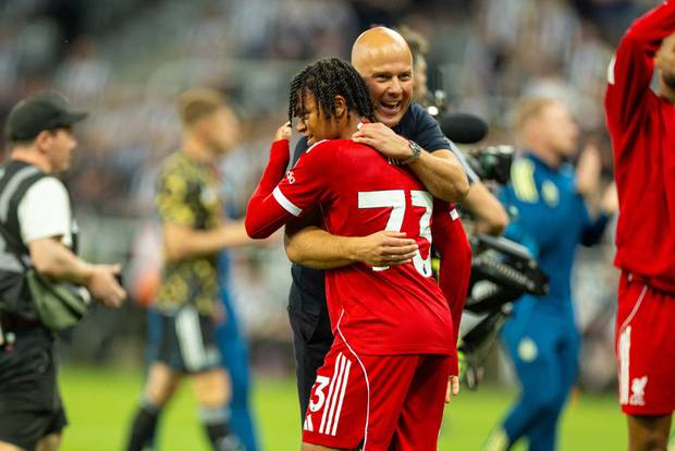 Liverpool verlängert mit Top-Talent