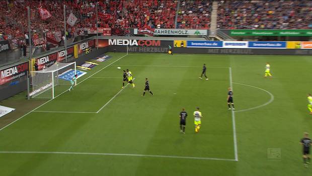 Paderborn holt Abwehrriesen
