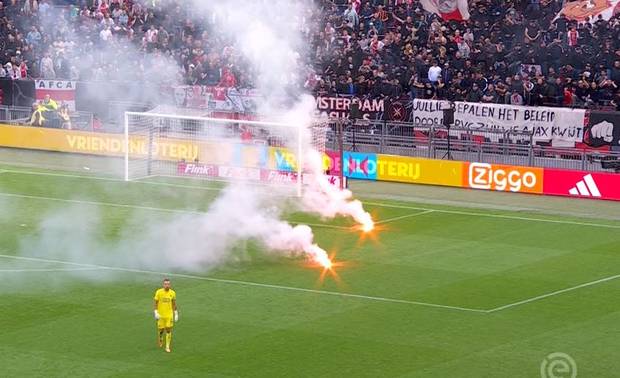 Ajax nach Randale am Pranger