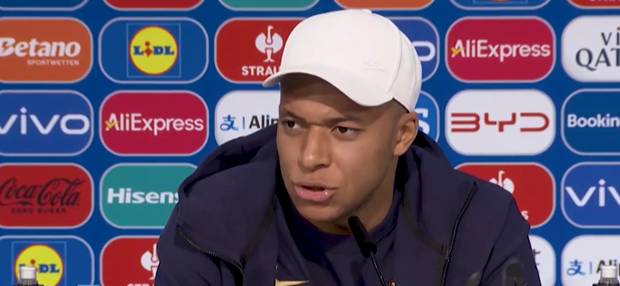 Mbappé spricht über Lewandowski-Zoff