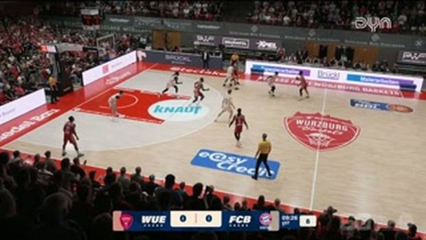 Obst unglaublich! Full-Court-Buzzer-Beater zum Rekord