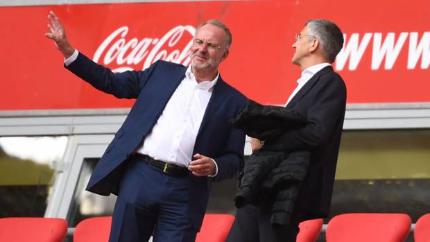 Rummenigge kündigt Transfers an