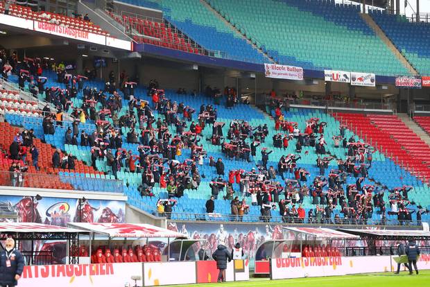 Fans fordern Rückkehr in die Stadien