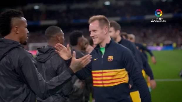 Barca spielt in Drake-Trikots