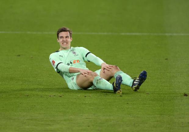 Gladbach feiert Sieg – doch Sorge um Pléa