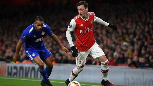Arsenal-Legende: Özil leichtes Ziel