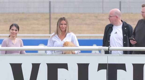 S04-Star für Gespräche freigestellt