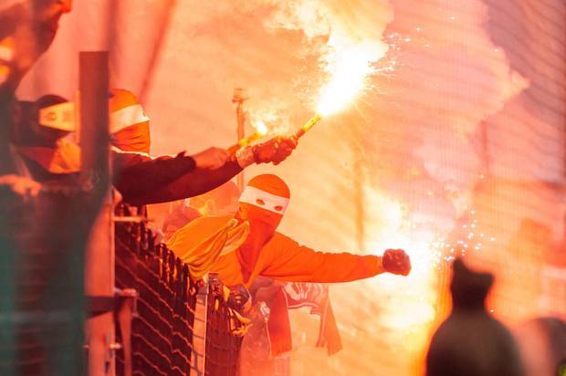 Pyro-Alarm! FCB droht satte Geldstrafe