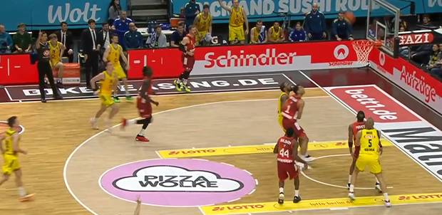 Bayern-Schreck siegt weiter