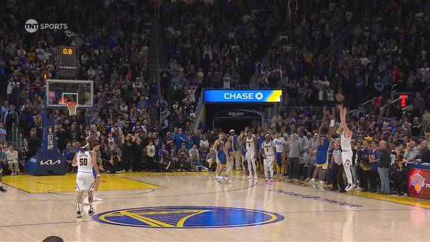 Irrer Buzzer Beater im Giganten-Duell!