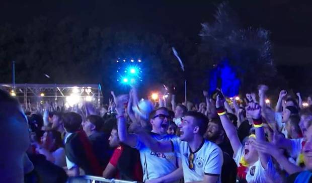 Später Treffer durch Füllkrug: So bejubelt Deutschland den Gruppensieg | EM 2024