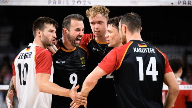 Volleyballer nach Gala im Viertelfinale