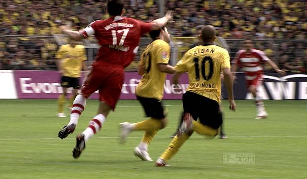 Van Bommel sorgt für Furore