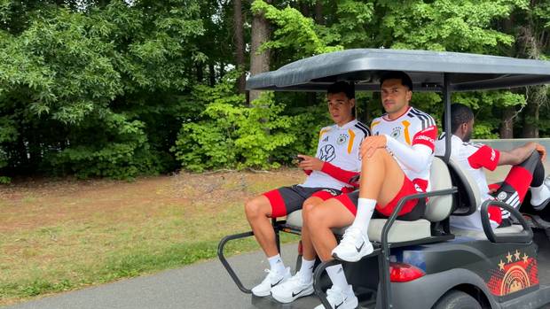 Wer fährt das Golfcart? DFB-Stars erwischt