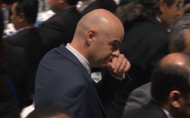 "Kein Vertrauen mehr!" Regierungschef rechnet mit Infantino ab