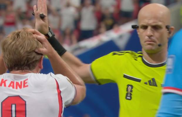 War das Elfmeter? Die strittige Kane-Szene im Video