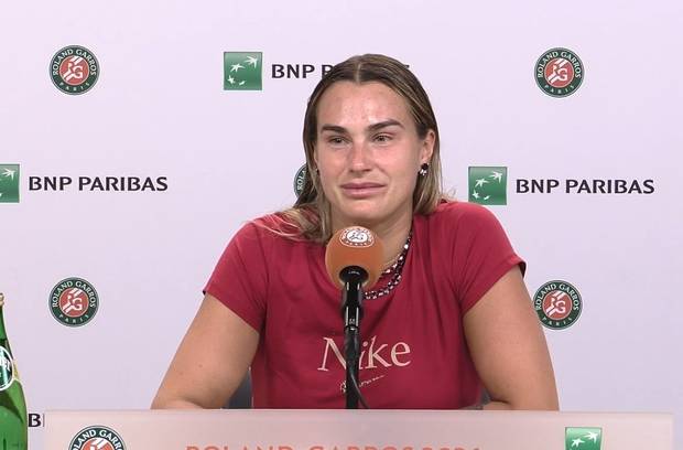 Diamanten-Halskette! Tennis-Star ganz ungeniert