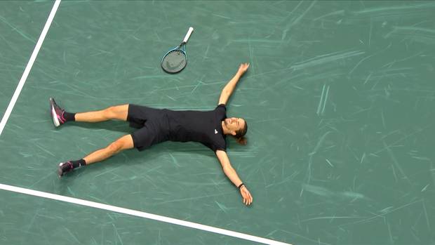 Zverev ringt Angstgegner nieder