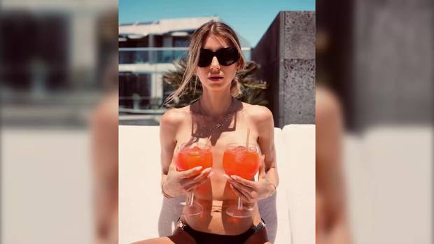 Cathy Hummels lädt in Villa ein
