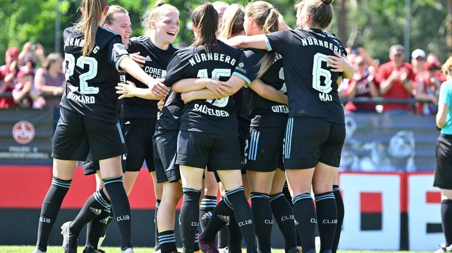 Fußball Live - Frauen-Bundesliga (inkl. Vorberichte & Analyse)