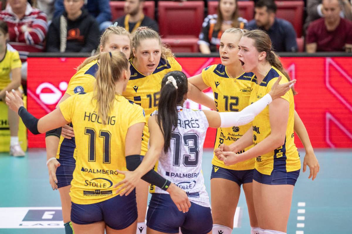 Volleyball Live - Bundesliga: SSC Palmberg Schwerin - Allianz MTV Stuttgart, 14. Spieltag, Frauen