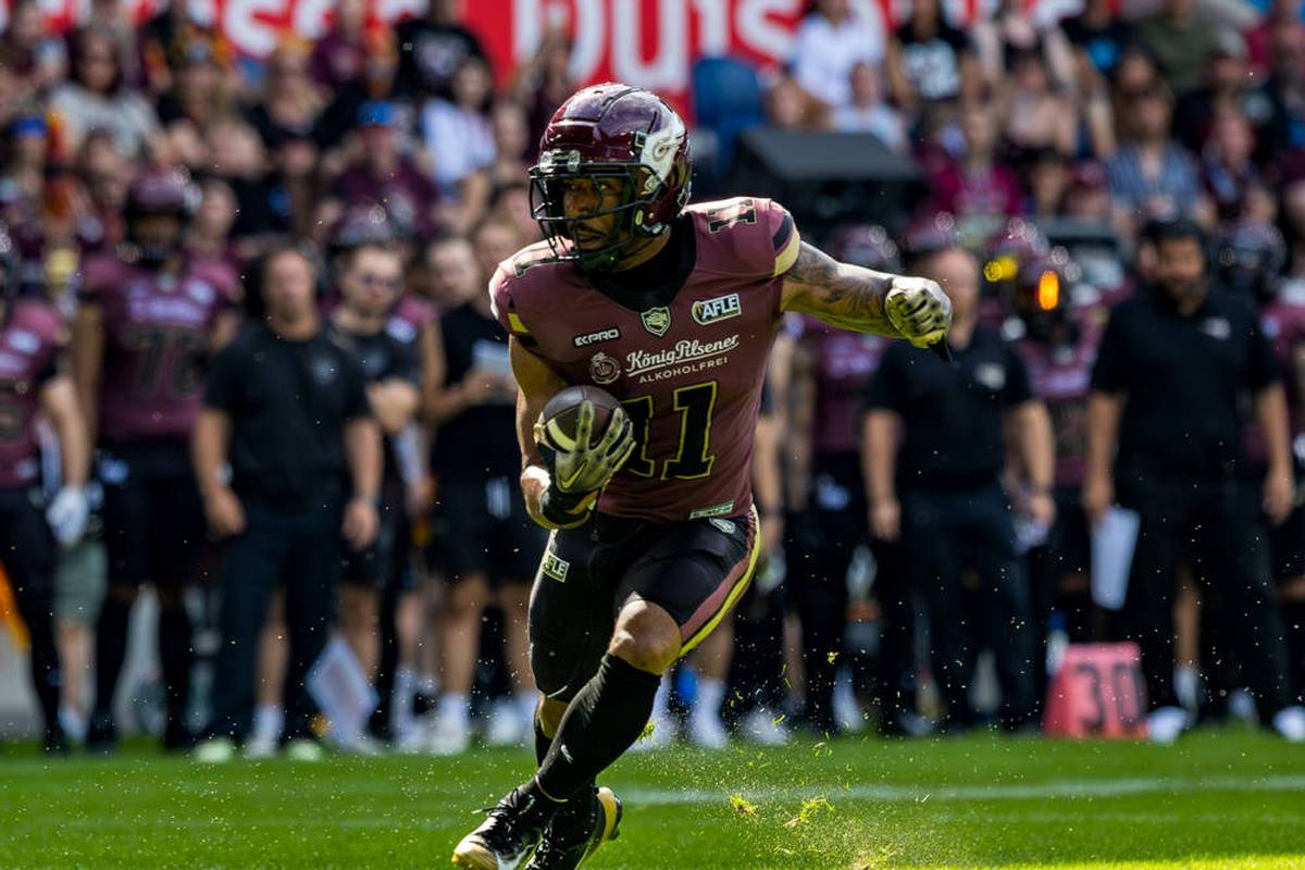 American Football LIVE: Paris Lights - Rhein Fire