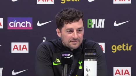 Nach Jürgen Klopps Kritik an der Spielweise von Tottenham, ist Spurs-Interimstrainer Ryan Mason enttäuscht von seinem Trainerkollegen. Der Engländer würde nie schlecht über eine andere Mannschaft reden.