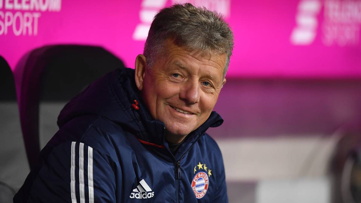 Die Kovac-Brüder werden bei Bayern ergänzt vom Erfahrungsschatz von PETER HERMANN, den der Rekordmeister 2017 für fast zwei Millionen Euro aus seinem Vertrag mit Düsseldorf herauskaufte - weil Jupp Heynckes seine Retter-Mission ohne ihn nicht machen wollte. Hermann war das eher peinlich