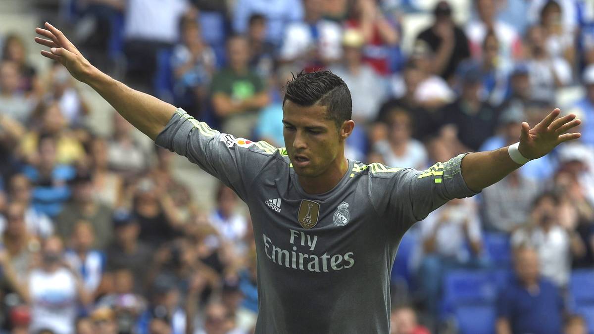 Cristiano Ronaldo wechselte zwei Mal den Verein. Erst zahlte Manchester United 17,5 Millionen Euro an Sporting Lissabon, dann überwies Real Madrid 94 Millionen Euro an die "Red Devils" für den Portugiesen. Damit kommt er auf eine Gesamtablöse von 111,5 Millionen Euro