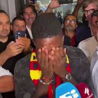 Freudentränen bei Umtiti: Ex-Barca-Star heult bei Lecce-Empfang 
