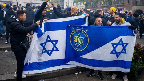 Fans von Maccabi Tel Aviv in Amsterdam