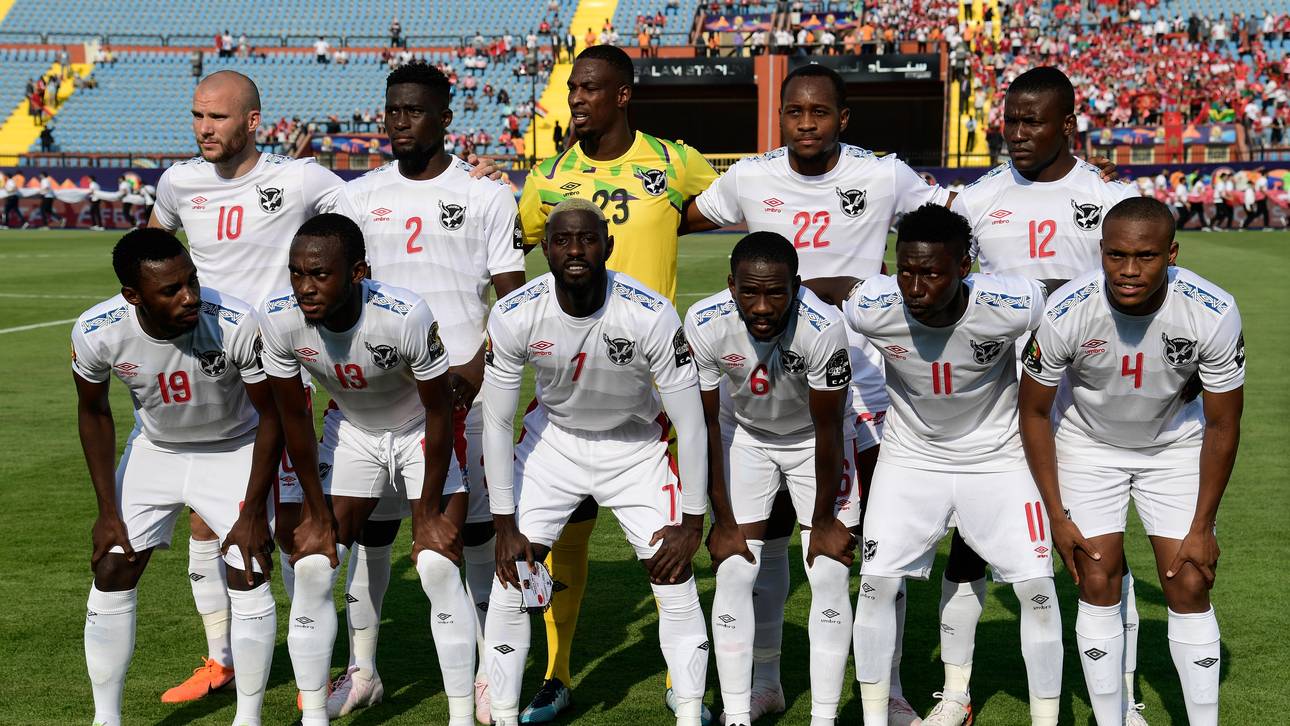 Starke und Namibia verpassen Coup