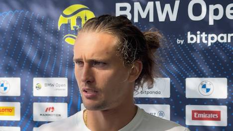 Titelverteidiger Alexander Zverev muss sich im Halbfinale der BMW Open gegen Flavio Cobolli geschlagen geben. Im Interview deutet er eine mögliche Wettkampfpause an. 
