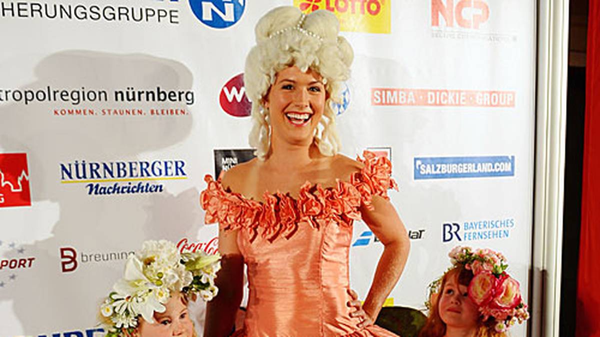 Bei der Player's Party in Nürnberg gefiel sie einst in einem Barock-Kleid