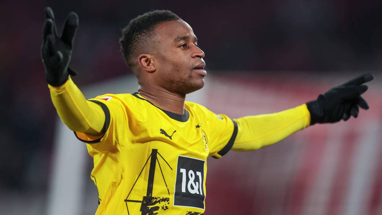 Moukoko startet für den BVB